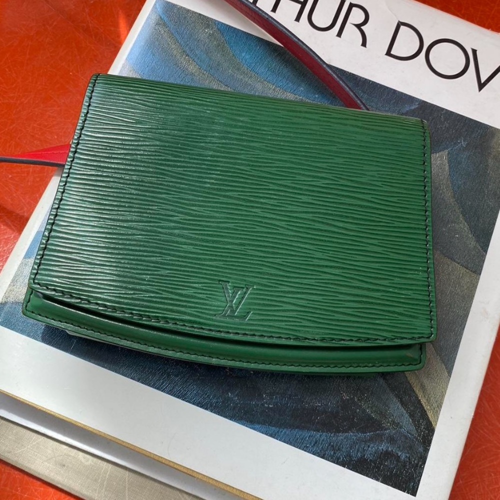 Louis Vuitton Belt bag